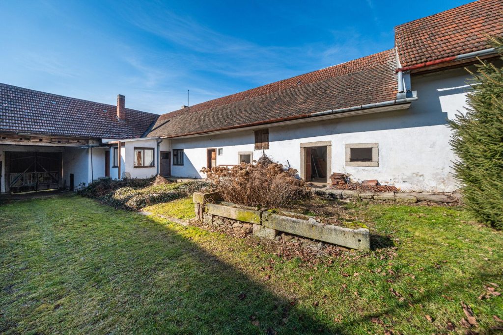 vagner-real-estate-telc1